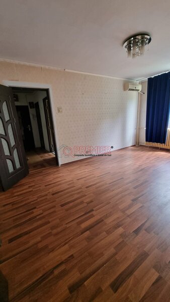 Berceni, Sector 4, Bd. Brancoveanu, 4 camere.